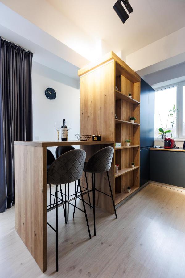 Touchdown Apartment Near Bucharest Airport Отопени Экстерьер фото